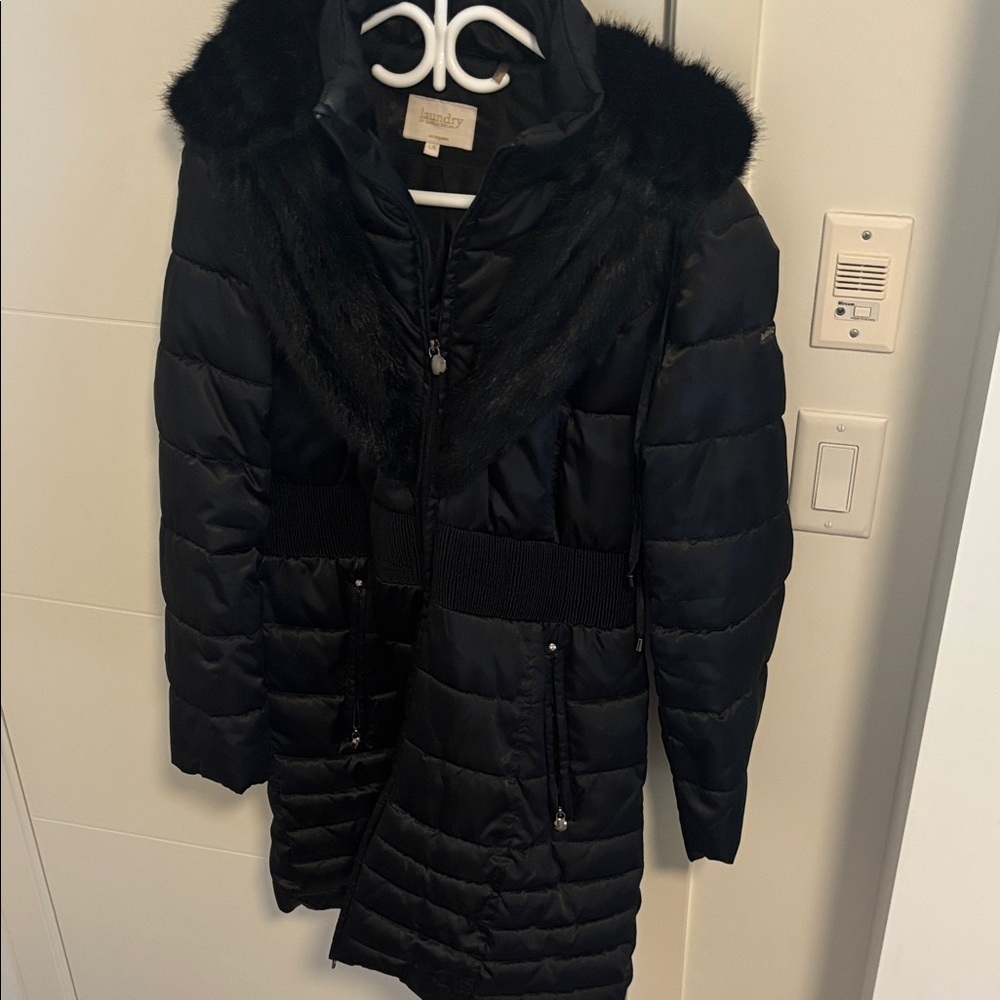 Laundry By Shelli Segal Black Puffer Jacket with Faux Fur Trim